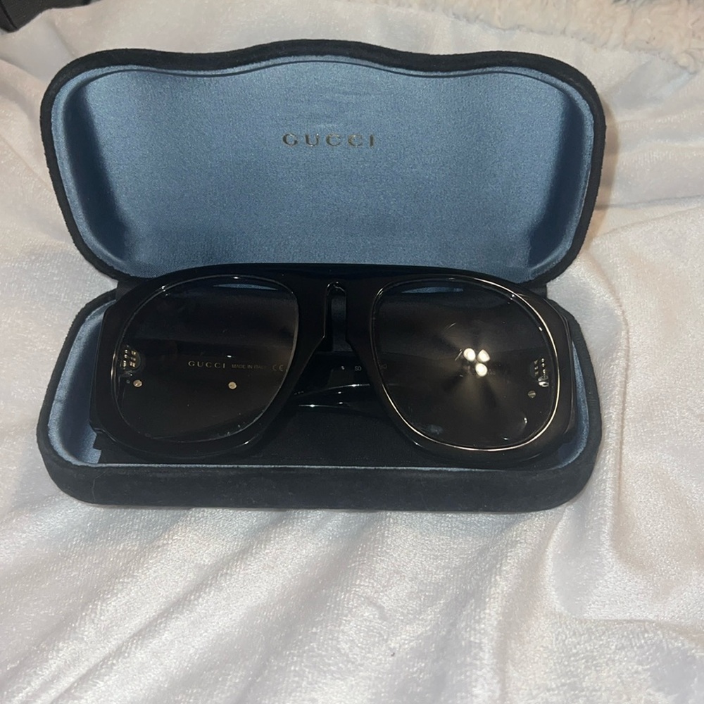 Gucci GG0152 sunglasses